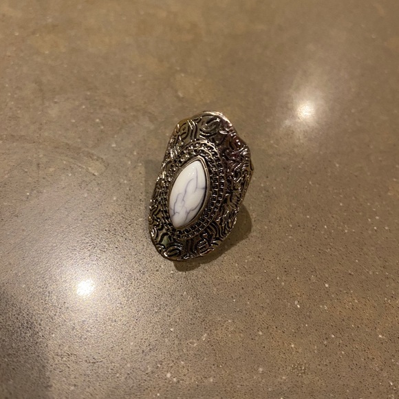 Ring - Picture 1 of 4